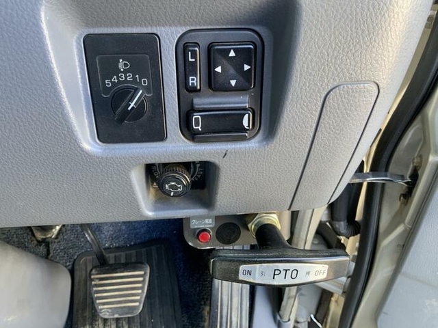 三菱ふそう キャンター 小型 平ボディ（クレーン付） PA-FE83DEN(11994) 32枚目
