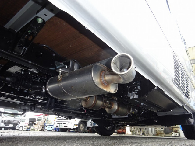 トヨタ コースター 小型 バス 2WG-GDB110(108246) 28枚目