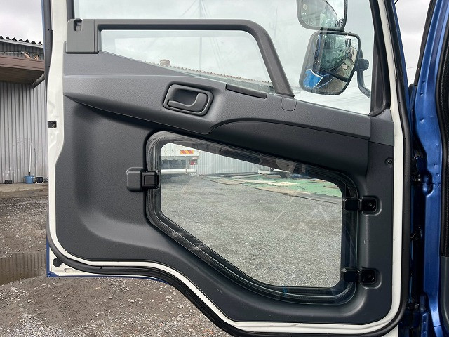 三菱ふそう ファイター 増トン コンテナ専用車 QKG-FK72FZ(110323) 22枚目