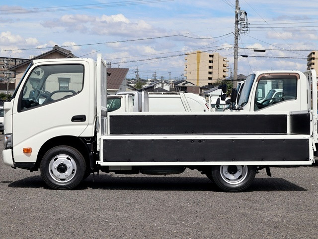 トヨタ ダイナ 小型 平ボディ 2RG-XZC605(109979) 13枚目