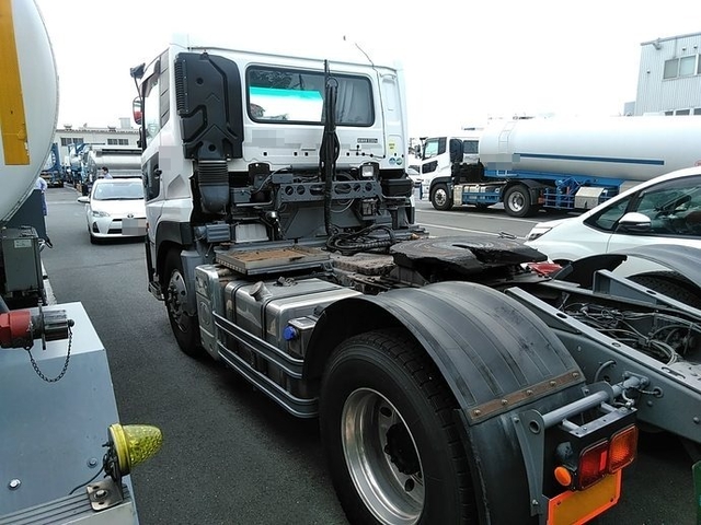 UDトラックス（日産） その他・不明 大型 トラクタ PKG-GK4XAB(3308) 4枚目
