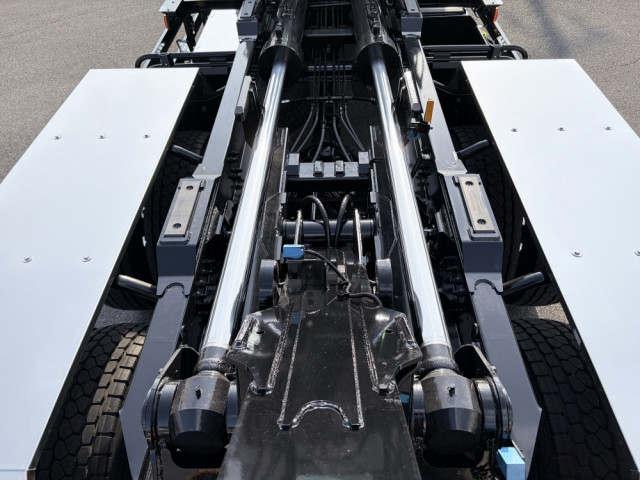 三菱ふそう スーパーグレート 大型 コンテナ専用車 2PG-FV80VY(104736) 26枚目