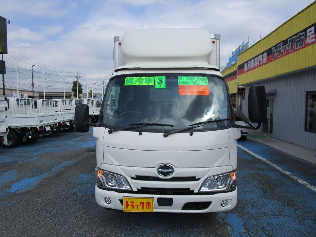 日野 デュトロ 小型 保冷バン 2RG-XZC605M(112384) 7枚目