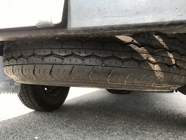 いすゞ エルフ 小型 平ボディ KR-NHR69(109338) 44枚目