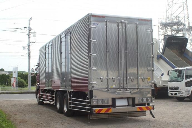 UDトラックス（日産） クオン 大型 冷蔵冷凍バン QPG-CD5ZA(12339) 5枚目