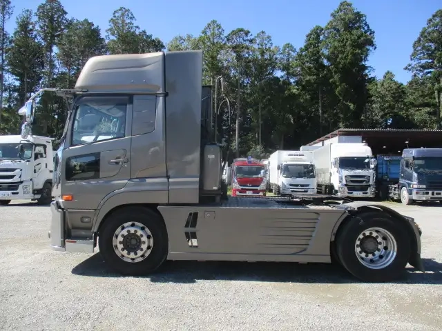 日産自動車 クオン 大型 トラクタ 2PG-GK5AAD(112847) 8枚目