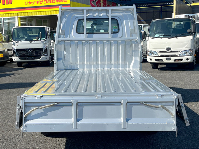 トヨタ タウンエース 小型 平ボディ 5BF-S413U(106236) 8枚目