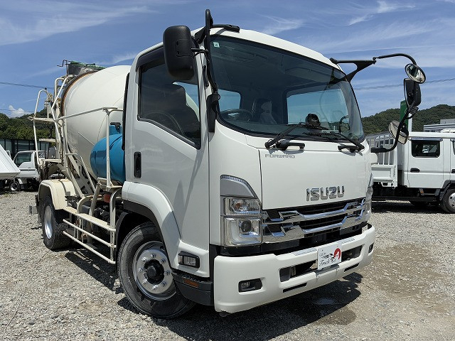 いすゞ フォワード 増トン ミキサー車 2PG-FTR90U2(107587) 3枚目
