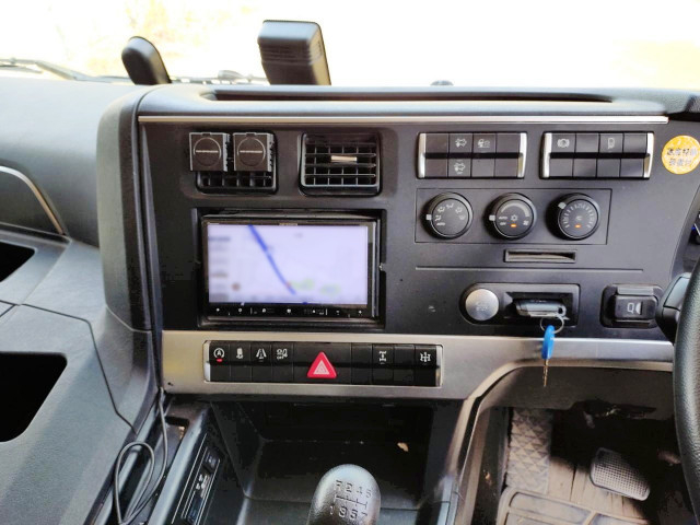 三菱ふそう スーパーグレート 大型 コンテナ専用車 2KG-FV70HY(110749) 7枚目