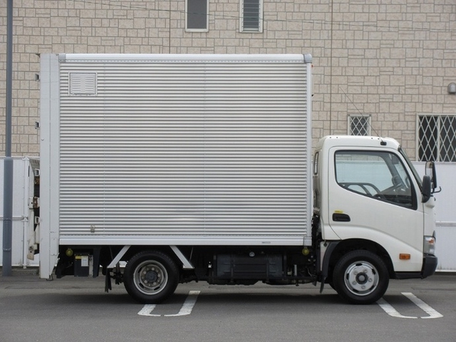 トヨタ トヨエース 小型 バン TKG-XZU605(6601) 4枚目