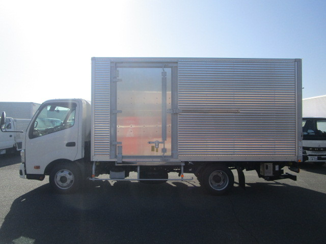 日野 デュトロ 小型 バン 2WG-XZU713N(113695) 5枚目