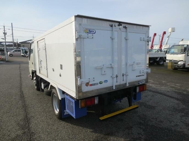 いすゞ エルフ 小型 冷蔵冷凍バン TPG-NHR85AN(8629) 4枚目