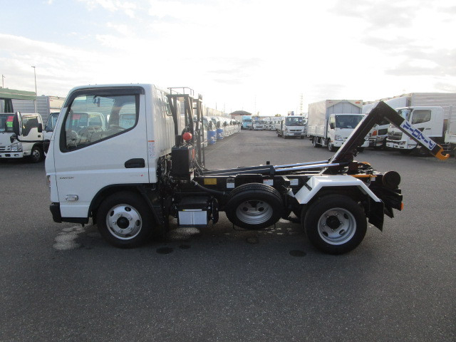 三菱ふそう キャンター 小型 コンテナ専用車 2RG-FBAV0(97404) 13枚目