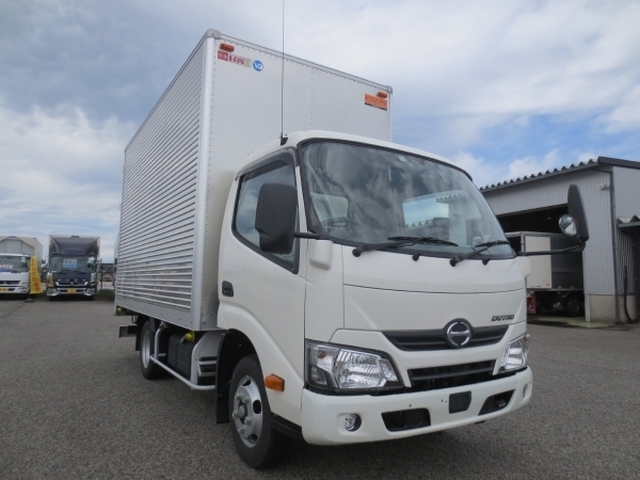 日野 デュトロ 小型 バン TKG-XZU645M(10395) 2枚目