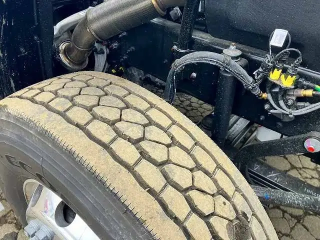 日産自動車 クオン 大型 トラクタ 2RG-GK5DAD(106707) 35枚目