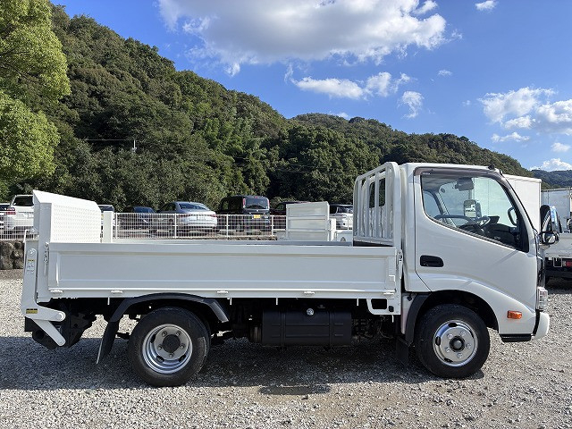トヨタ トヨエース 小型 平ボディ TKG-XZC605(113130) 5枚目
