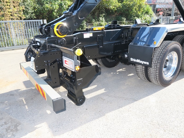 日野 プロフィア 大型 コンテナ専用車 2DG-FS1AHE(105138) 9枚目