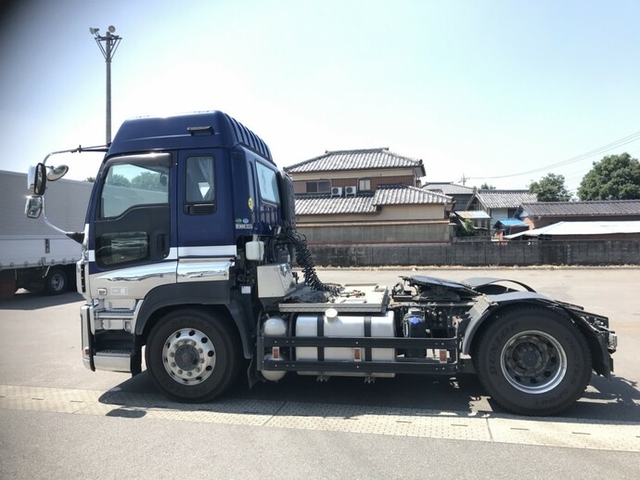 いすゞ ギガ 大型 トラクタ QKG-EXD52AE(7410) 7枚目