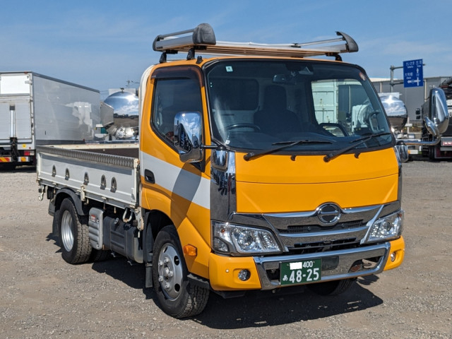日野 デュトロ 小型 平ボディ 2RG-XZU605M(113888) 2枚目