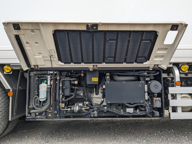 日野 プロフィア 大型 冷蔵冷凍バン 2DG-FW1AHC(107467) 36枚目