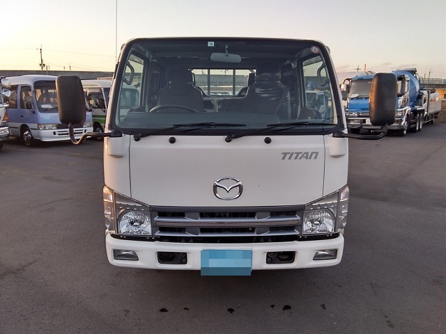 マツダ タイタン 小型 平ボディ TKG-LHR85A (8937)｜中古トラックの