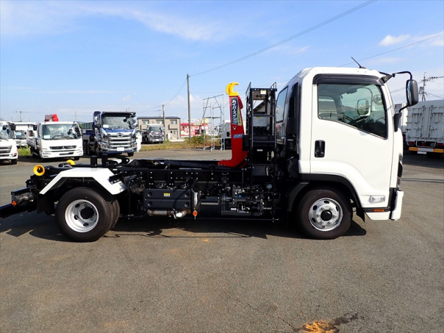 いすゞ フォワード 中型 コンテナ専用車 2RG-FRR90S4(113980) 5枚目