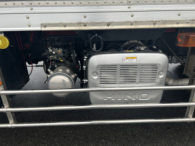 日野 プロフィア 大型 冷蔵冷凍バン 2KG-FR1AHC(106423) 15枚目