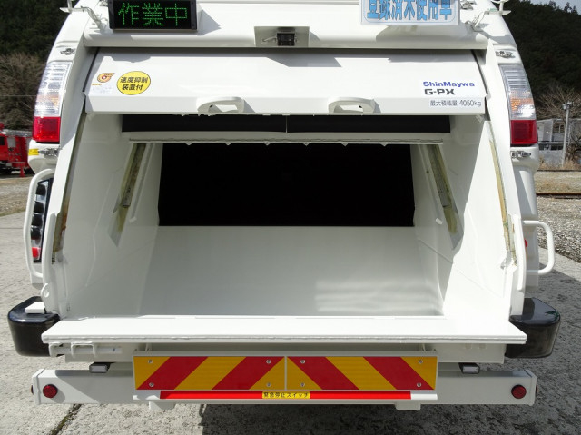 日野 レンジャー 増トン 塵芥車（プレス式） 2KG-GC2ABA(106369) 11枚目