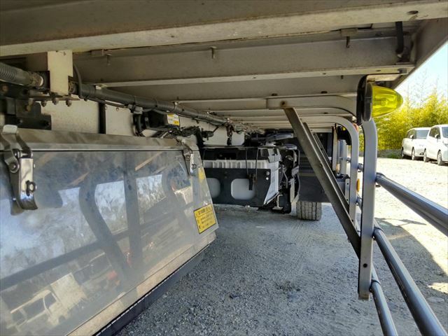 いすゞ フォワード 増トン 冷蔵冷凍バン LKG-FTR90T2(10006) 12枚目