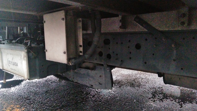 日野 レンジャー 中型 冷蔵冷凍バン KK-FD1JLEA(2906) 10枚目