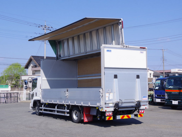 Isuzu forward Middle Wing body 2RG-FRR90T4(103381) 3枚目