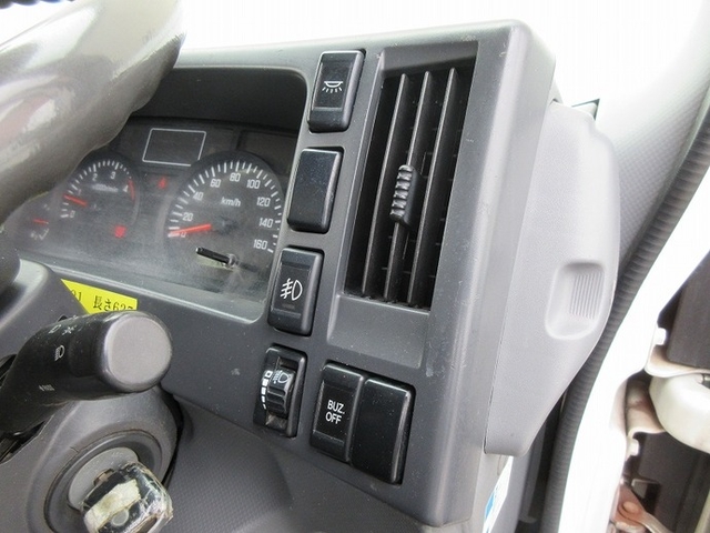 いすゞ エルフ 小型 バン TKG-NLR85AN(6708) 26枚目