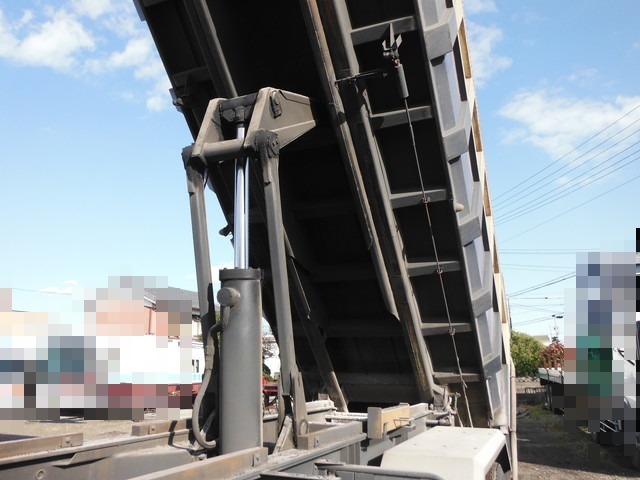 いすゞ ギガ 大型 トラクタ PJ-EXD52D6(3431) 10枚目