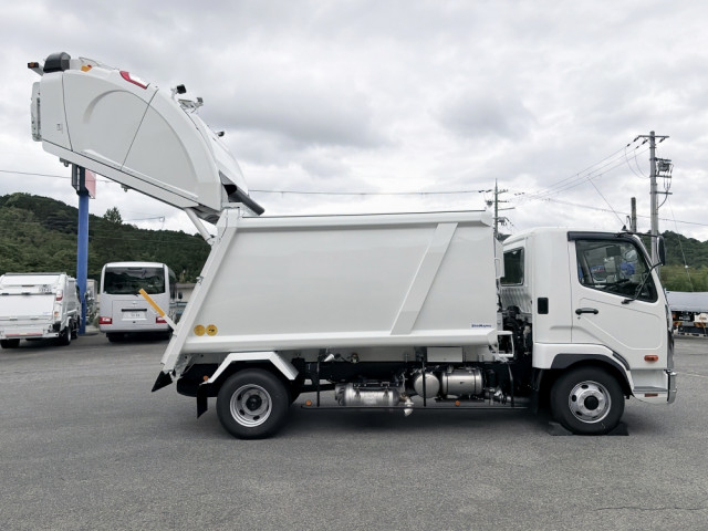 三菱ふそう ファイター 中型 塵芥車（プレス式） 2KG-FK72F(113271) 7枚目