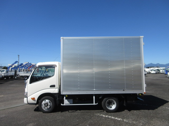 日野 デュトロ 小型 バン 2RG-XZC605M(113822) 5枚目