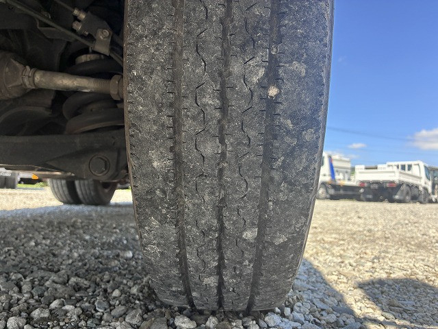 三菱ふそう キャンター 小型 平ボディ 2PG-FBAV0(112641) 42枚目