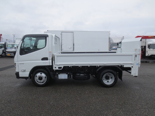 三菱ふそう キャンター 小型 平ボディ 2RG-FBAV0(104709) 9枚目