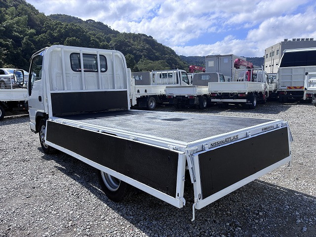 日産自動車 アトラス 小型 平ボディ PB-AKR81A(112065) 13枚目