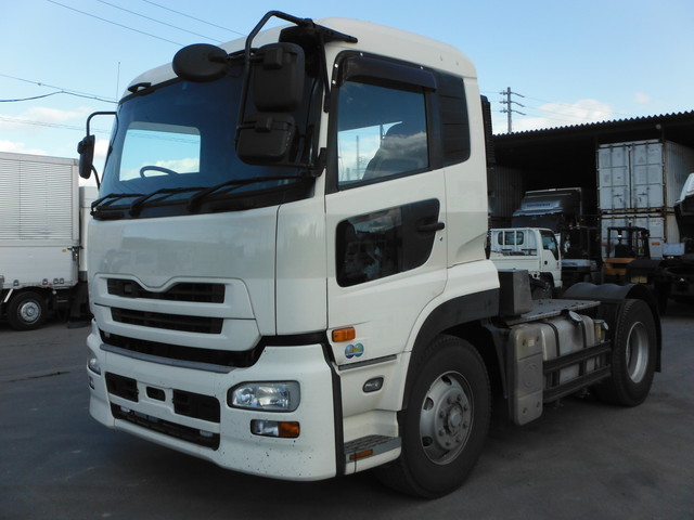 UDトラックス（日産） クオン 大型 トラクタ ADG-GK4XAB(1682) 1枚目