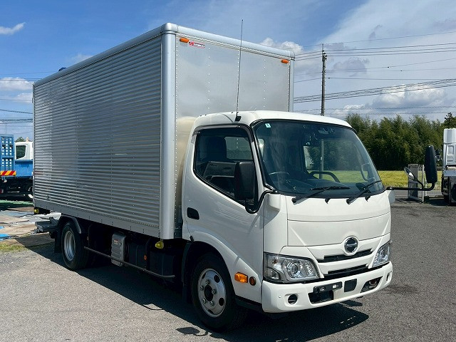 日野 デュトロ 小型 バン 2RG-XZU650M(105850) 4枚目