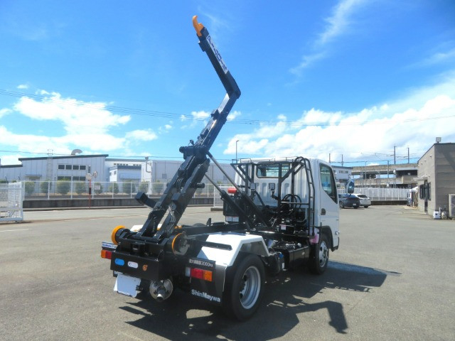 三菱ふそう キャンター 小型 コンテナ専用車 2RG-FBAV0(111621) 23枚目
