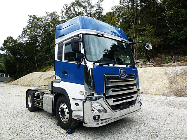 UDトラックス（日産） クオン 大型 トラクタ 2PG-GK5AAB(113572) 3枚目