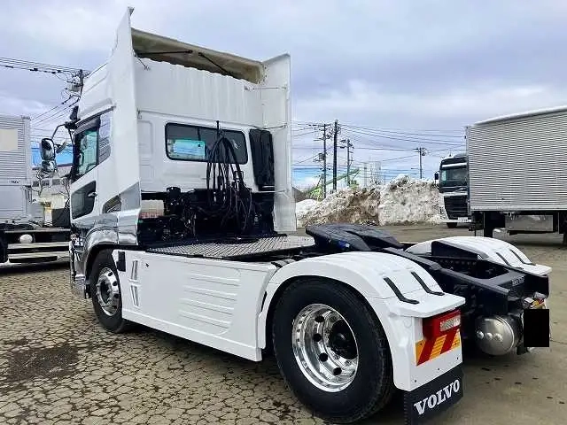 日産自動車 クオン 大型 トラクタ 2RG-GK5DAD(106707) 7枚目