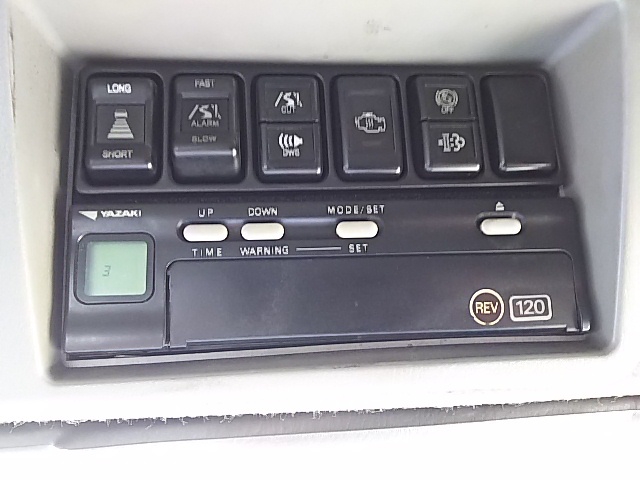 いすゞ ギガ 大型 ウィング LKG-CYJ77A(7643) 58枚目