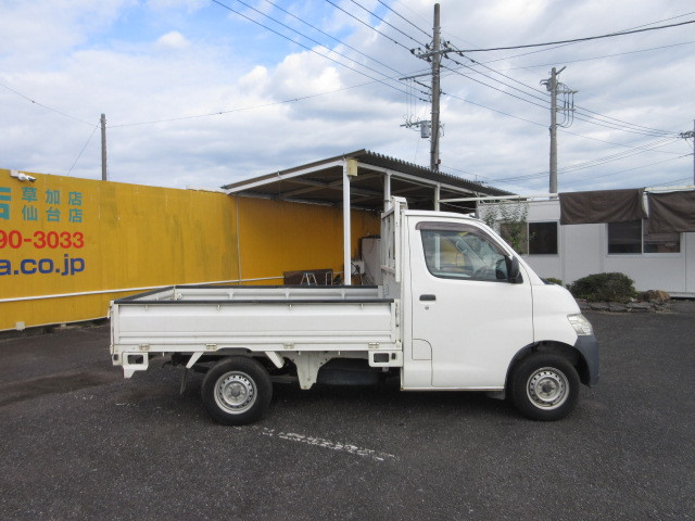 トヨタ タウンエース 小型 平ボディ DBF-S412U(113699) 6枚目