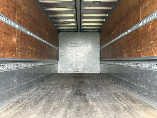 いすゞ フォワード 中型 ウィング 2RG-FRR90T2(106427) 10枚目