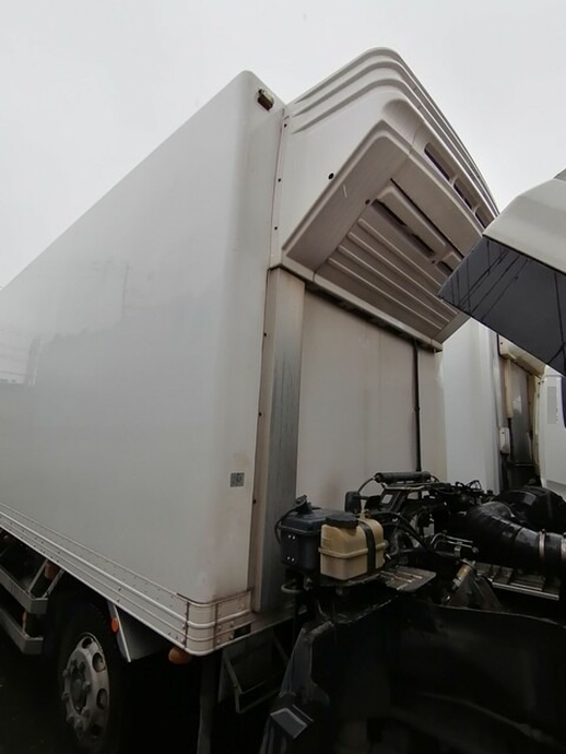 UDトラックス（日産） クオン 大型 冷蔵冷凍バン PKG-CG4ZA(5641) 76枚目