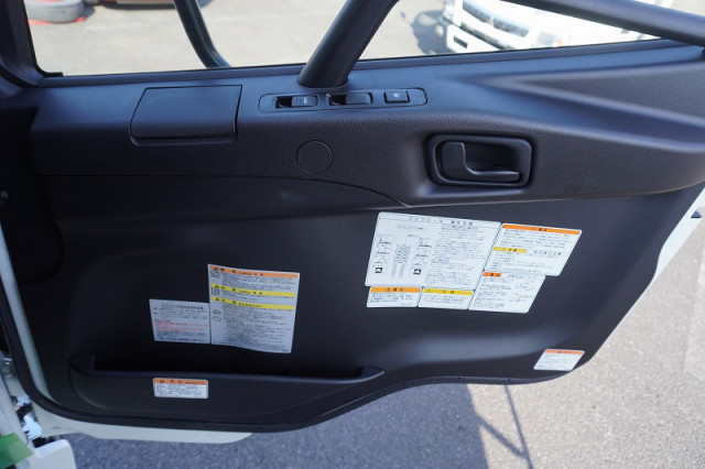 三菱ふそう ファイター 増トン コンテナ専用車 2KG-FK62FZ(107683) 30枚目
