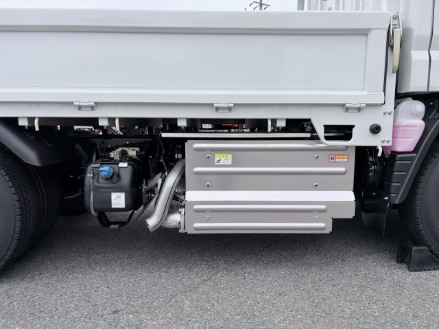 三菱ふそう キャンター 小型 平ボディ 2RG-FDA20(112315) 23枚目