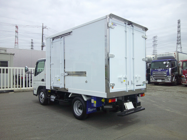 三菱ふそう キャンター 小型 冷蔵冷凍バン 2RG-FBAVO(108486) 7枚目
